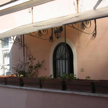 Penthouse Papavero Int21 度假居 *